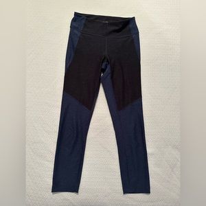 Outdoor Voices Warmup 3/4 Legging, Navy/Black, Size Small.